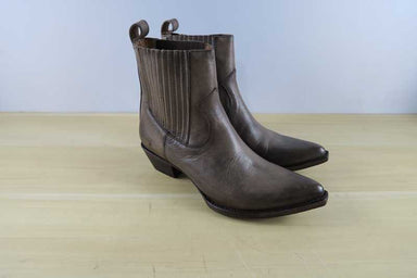 Frye sacha best sale chelsea boot