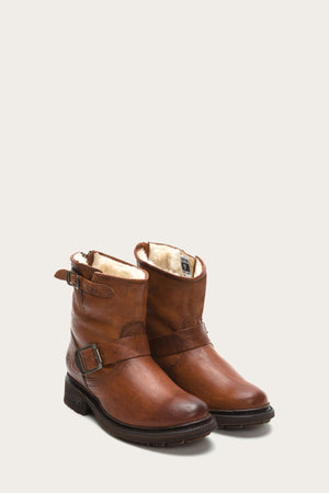 Valerie shearling boots store by frye